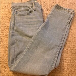 Levi's Women's Sky Blue Skinny Jeans